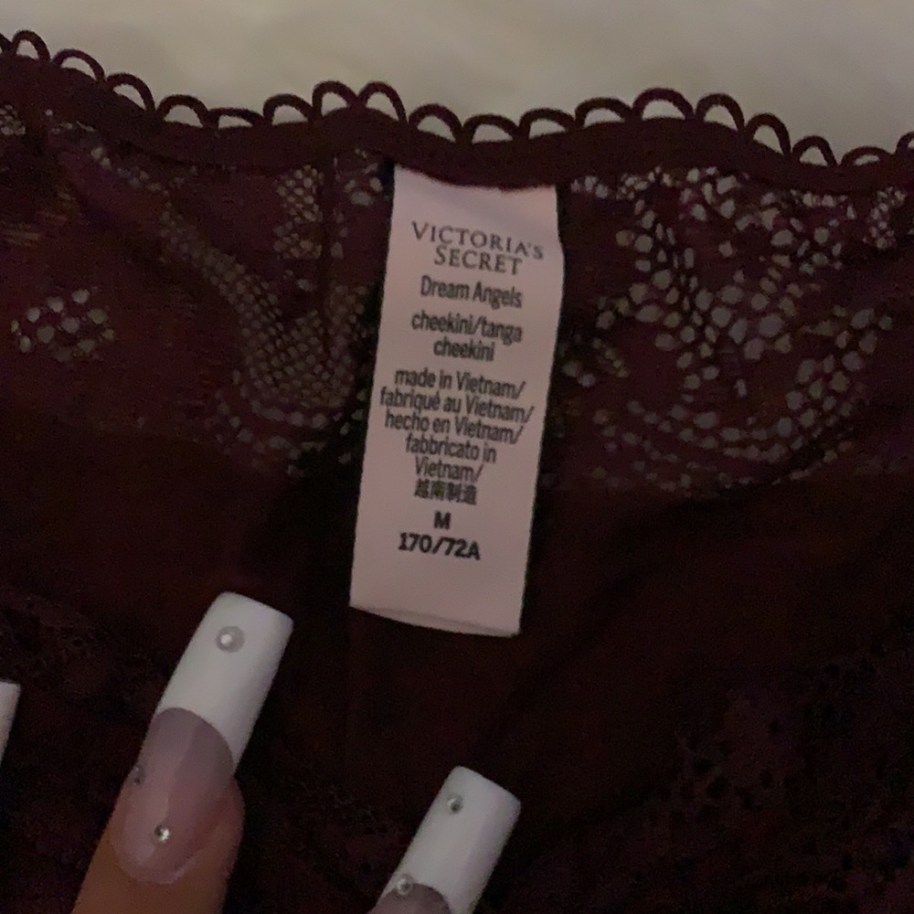 Pack of Two Never Worn Victoria’s Secret Panties Maroon and Black Lace - Picture 4 of 7